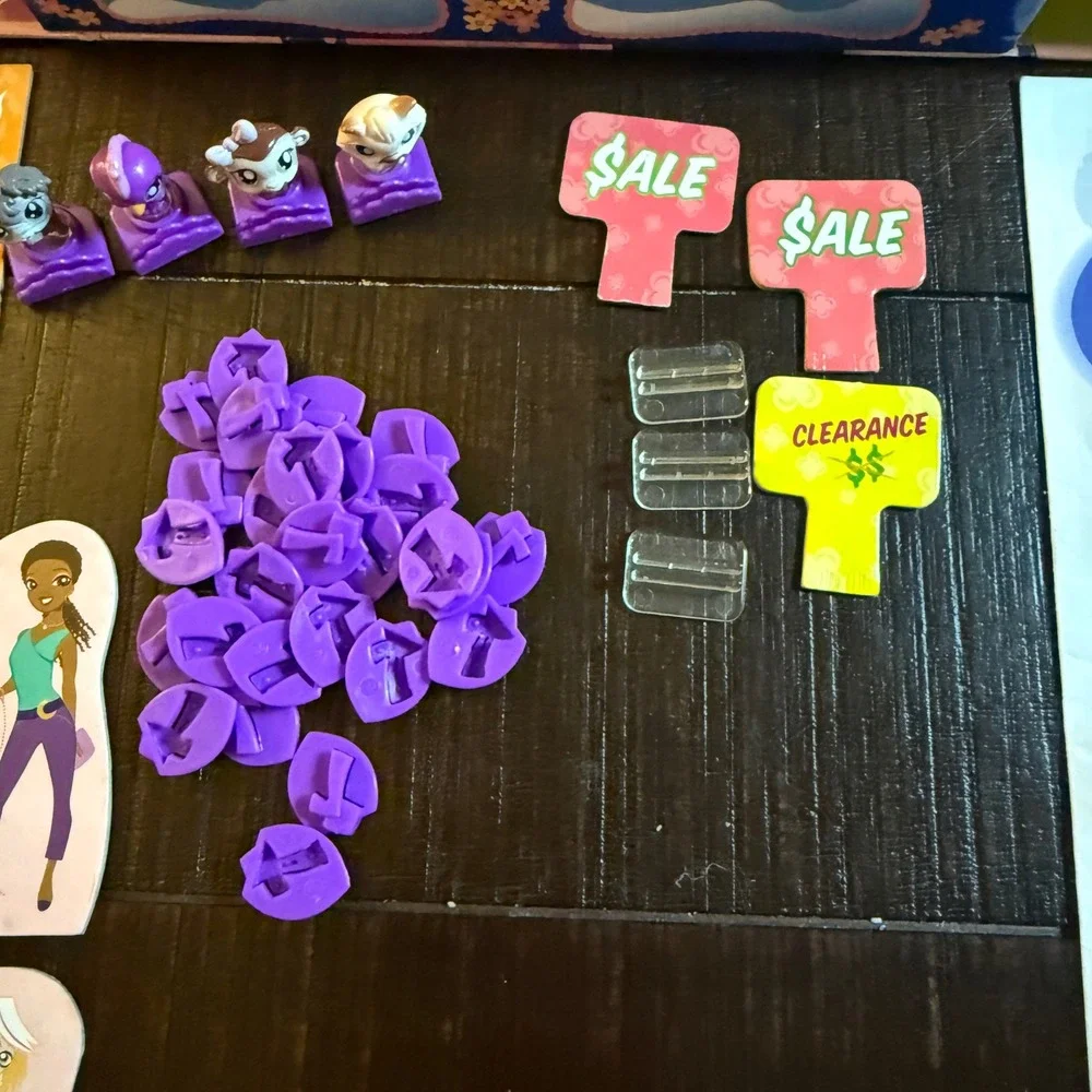 Littlest Pet Shop Mall Madness Board Game Pink Blue Electronic Shopping Figures
